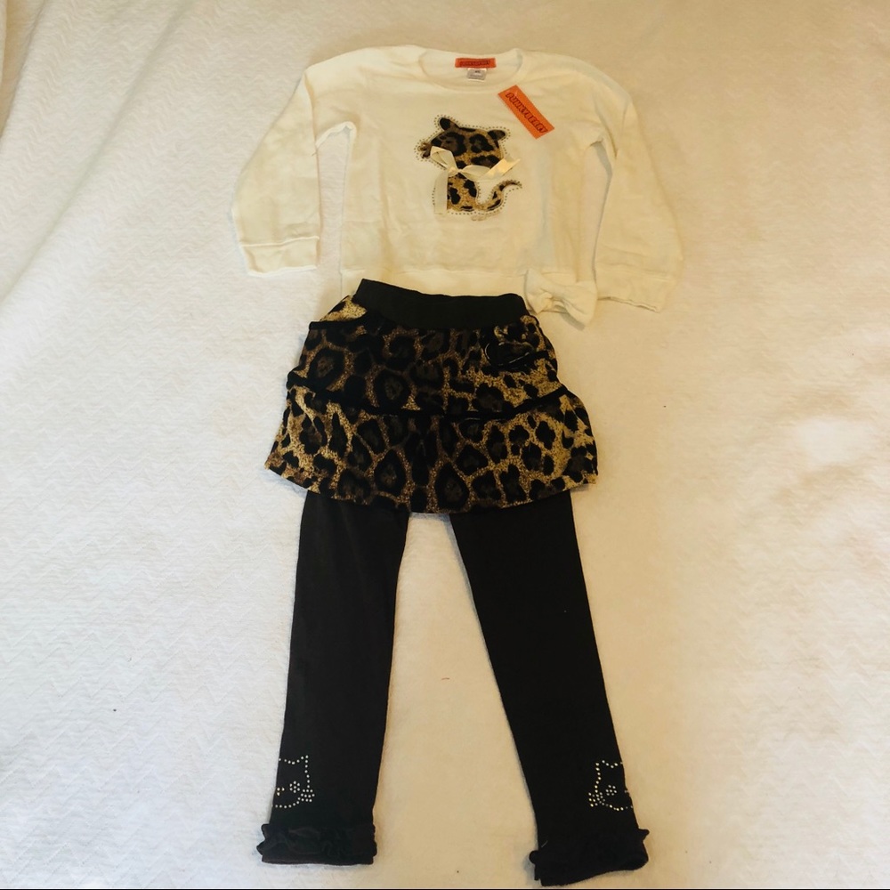 Adorable 2 piece kitty themed outfit. NWT